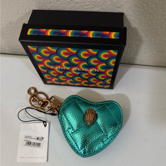 Kurt Geiger Kensington Heart Bag Charm Mid Green - Picture 5 of 8